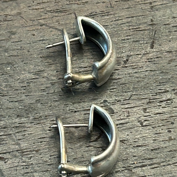 Retired James Avery Sterling Silver Hoop Earrings - Picture 3 of 5